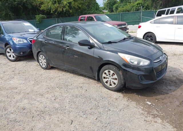 2016 HYUNDAI Accent