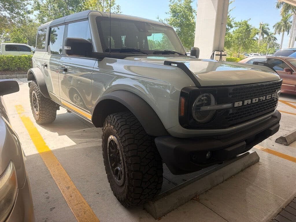 2022 FORD Bronco