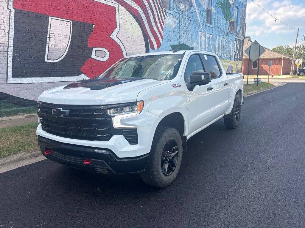 2024 CHEVROLET Silverado
