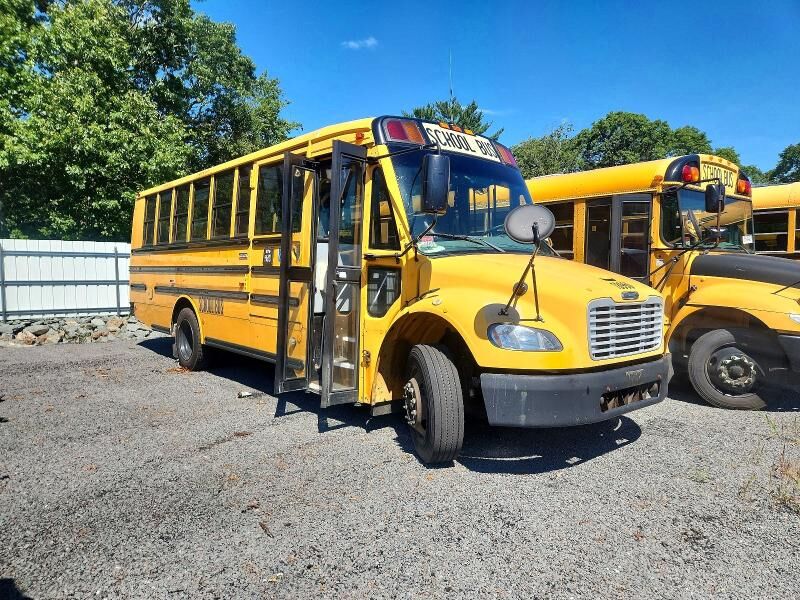 2011 FREIGHTLINER B2 Bus Chassis