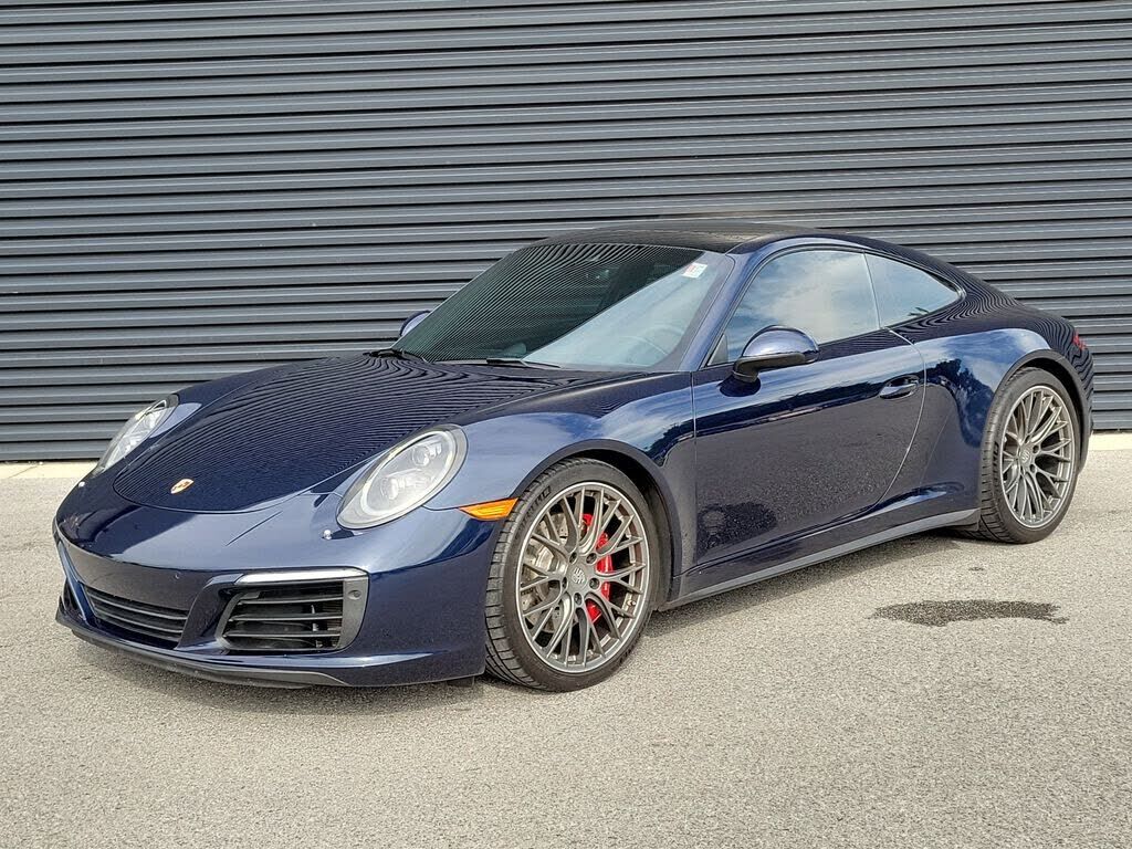 2017 PORSCHE 911