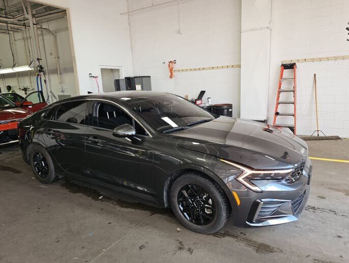 2025 KIA K5