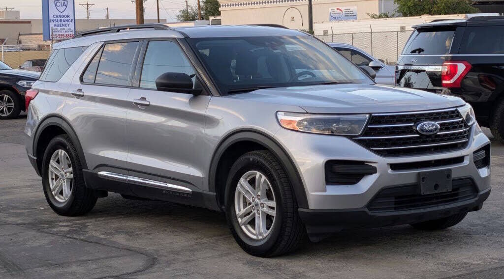 2021 FORD Explorer