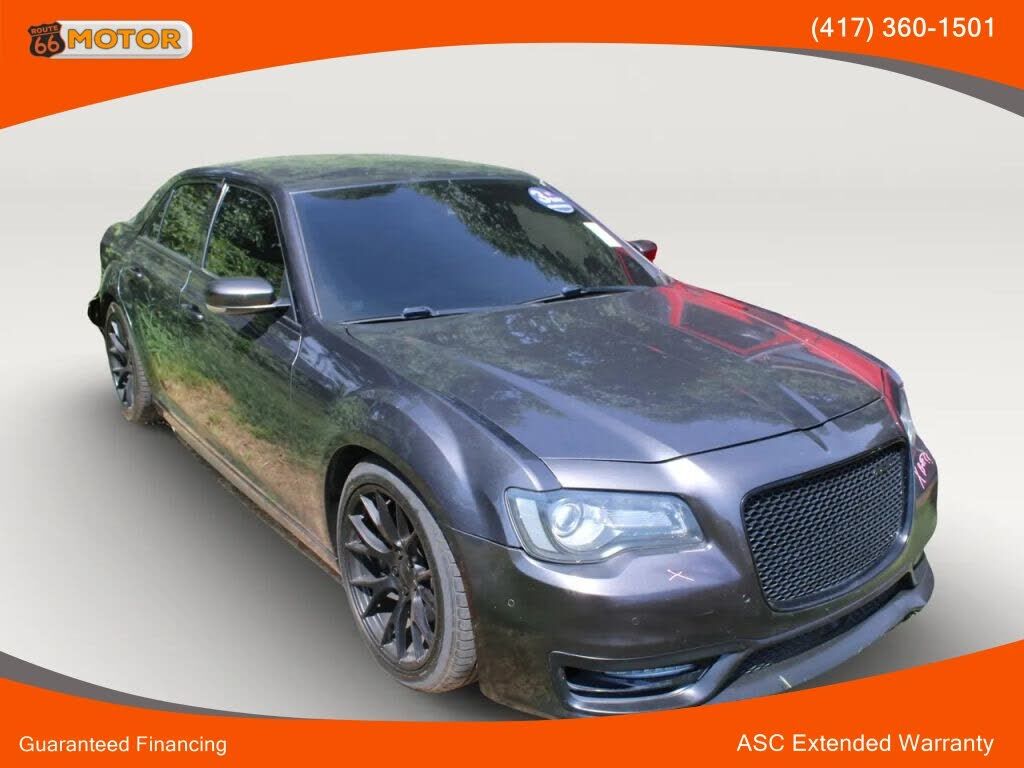 2019 CHRYSLER 300