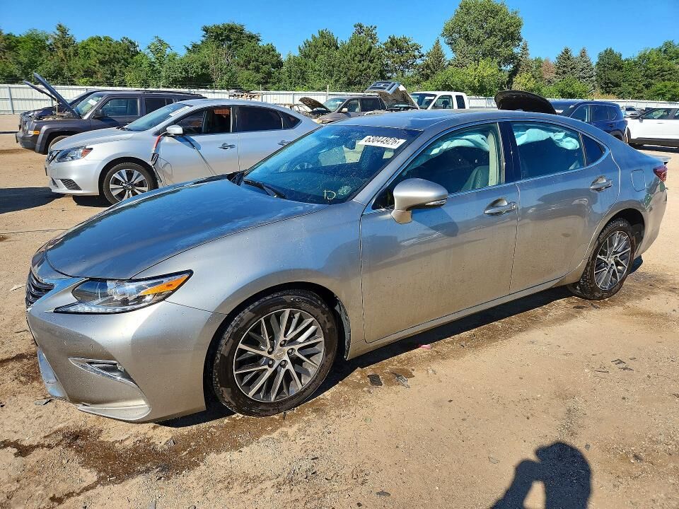 2016 LEXUS ES