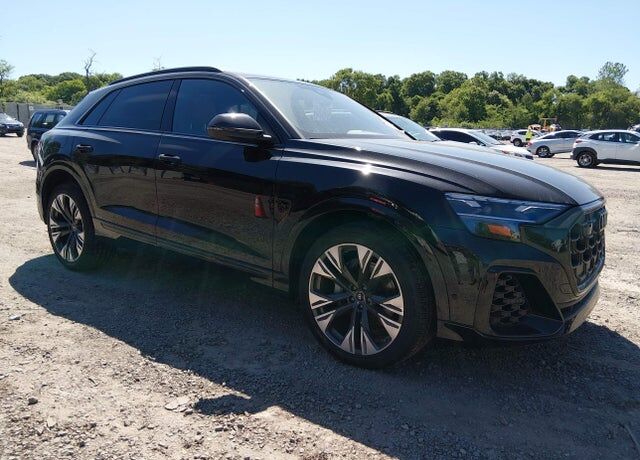 2025 AUDI Q8