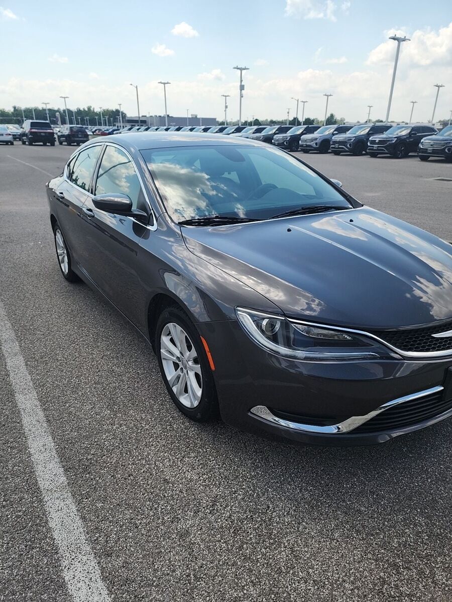2015 CHRYSLER 200