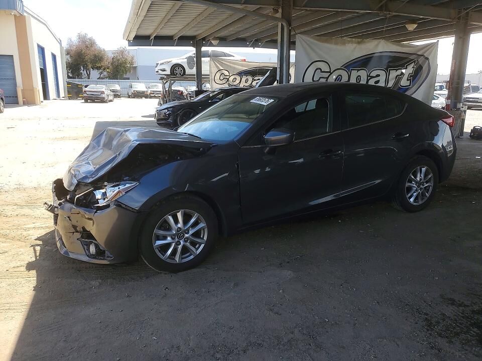 2015 MAZDA Mazda3