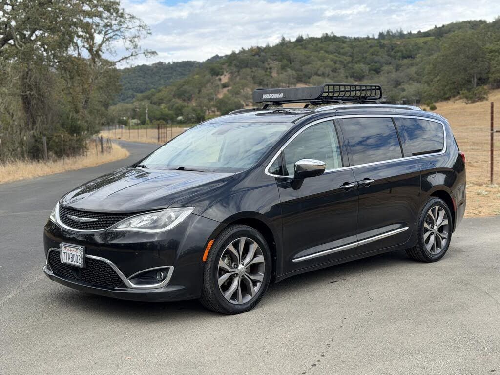 2017 CHRYSLER Pacifica