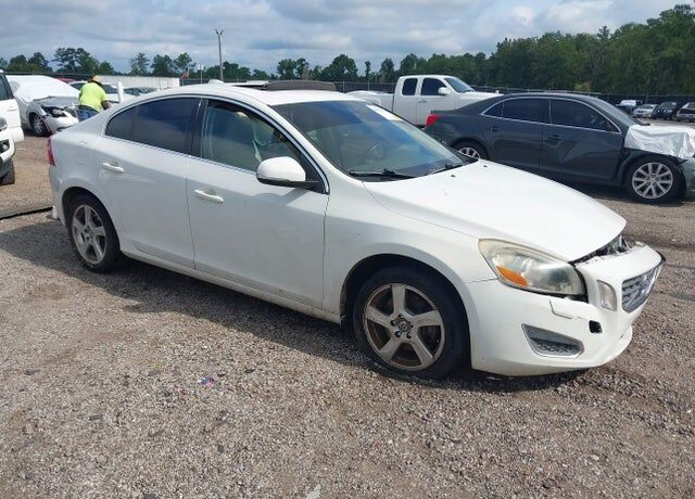 2012 VOLVO S60