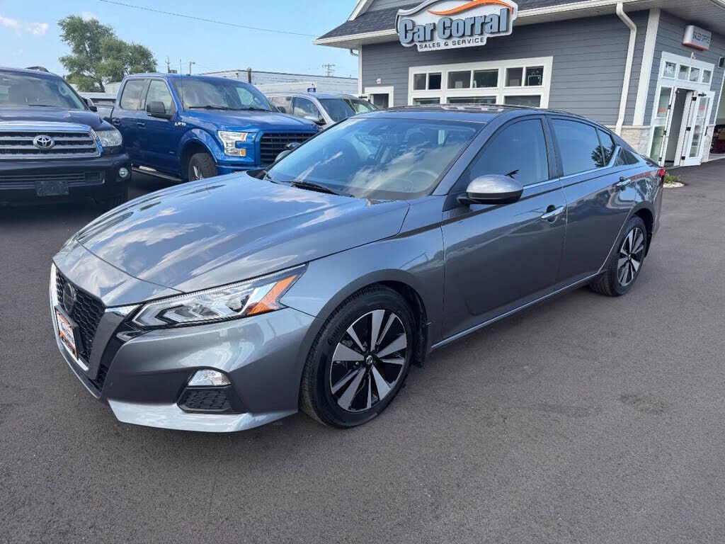2022 NISSAN Altima