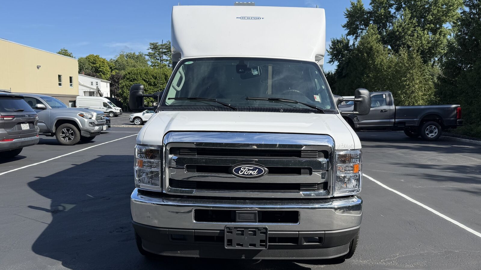 2027 FORD E-350