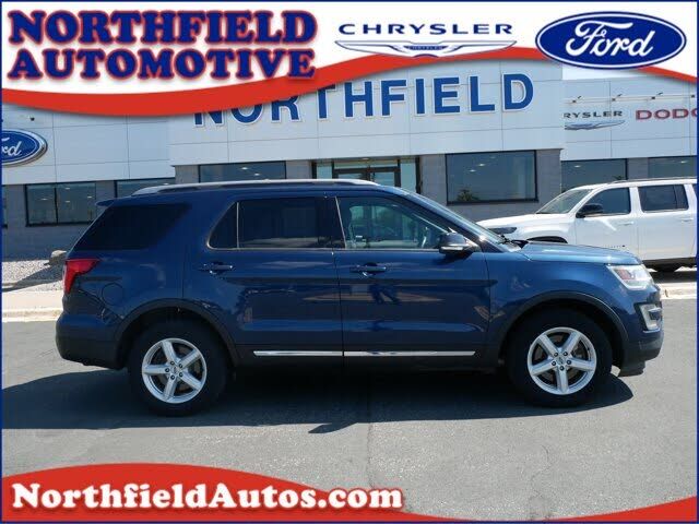 2017 FORD Explorer