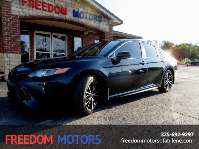 2020 TOYOTA Camry