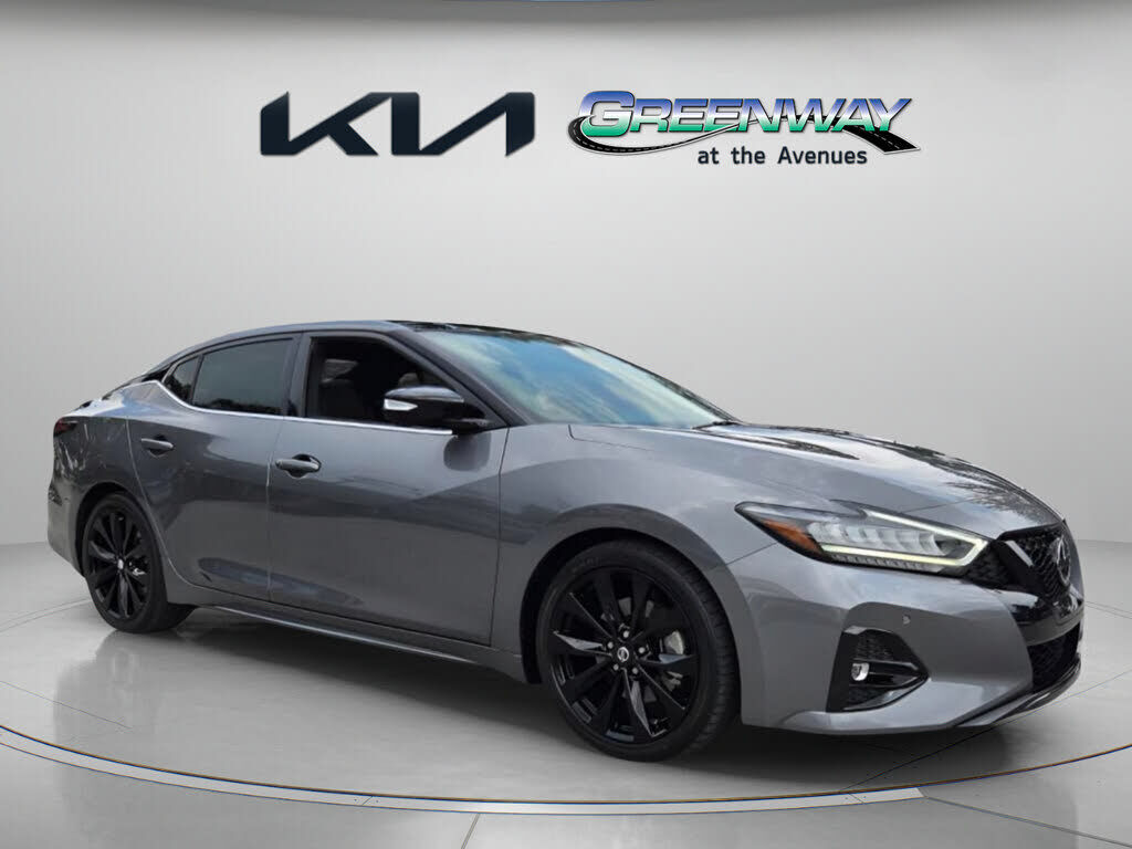 2022 NISSAN Maxima