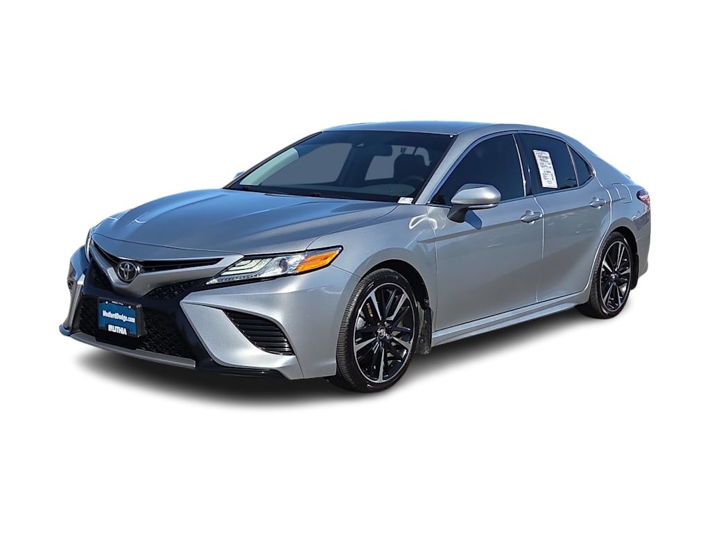 2020 TOYOTA Camry