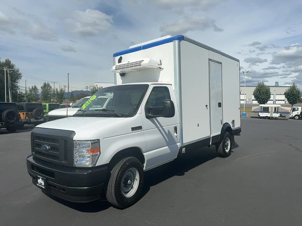 2023 FORD E-350