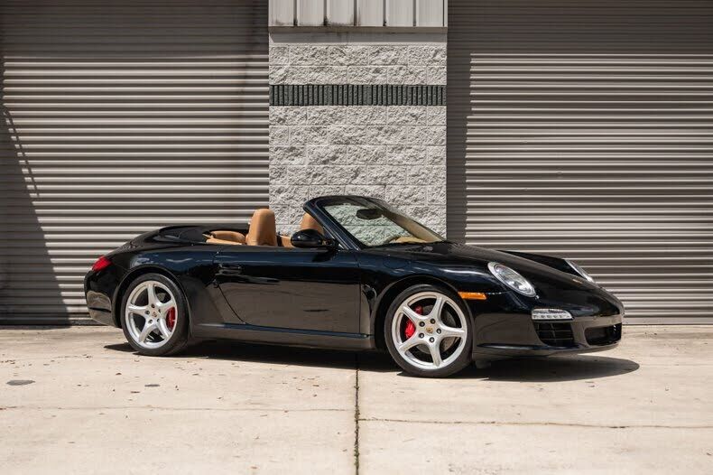 2011 PORSCHE 911