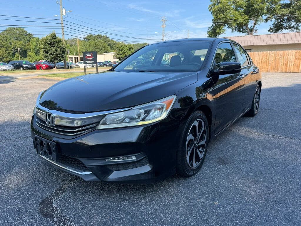2017 HONDA Accord