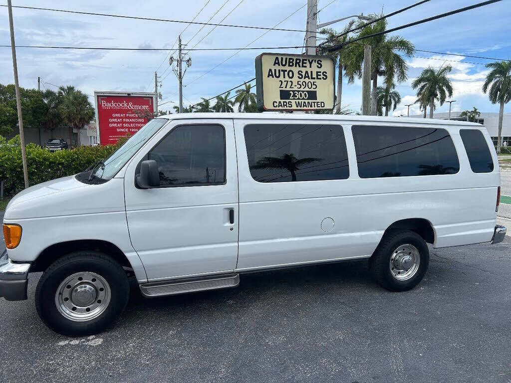 2006 FORD E-350