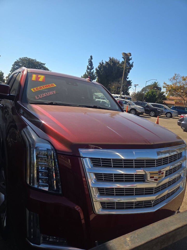 2017 CADILLAC Escalade ESV