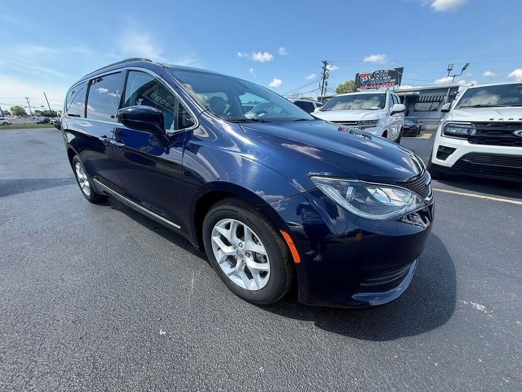 2017 CHRYSLER Pacifica