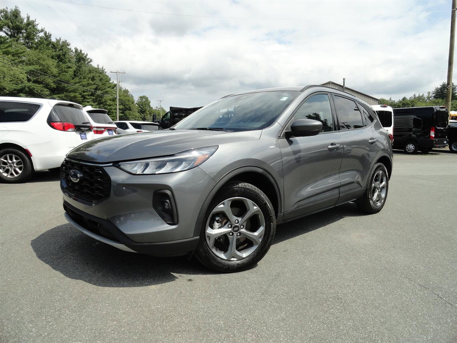 2025 FORD Escape