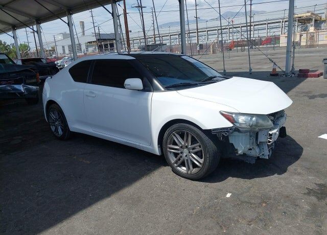 2013 TOYOTA SCION