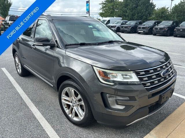 2017 FORD Explorer