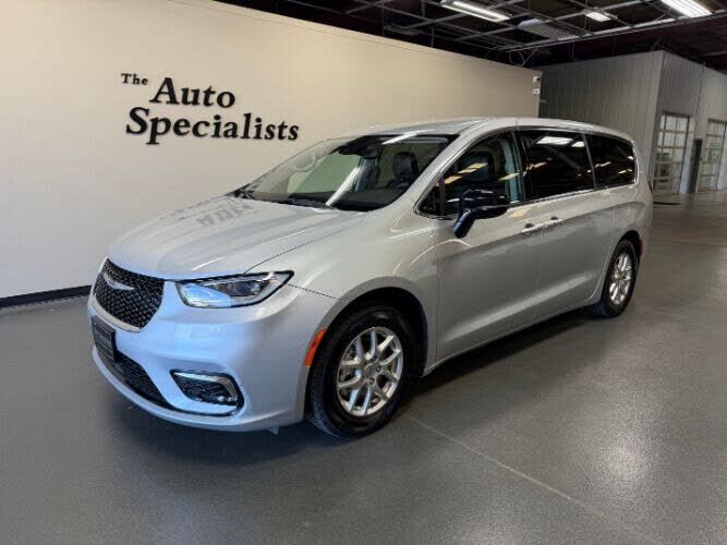 2024 CHRYSLER Pacifica