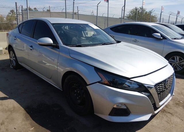 2022 NISSAN Altima