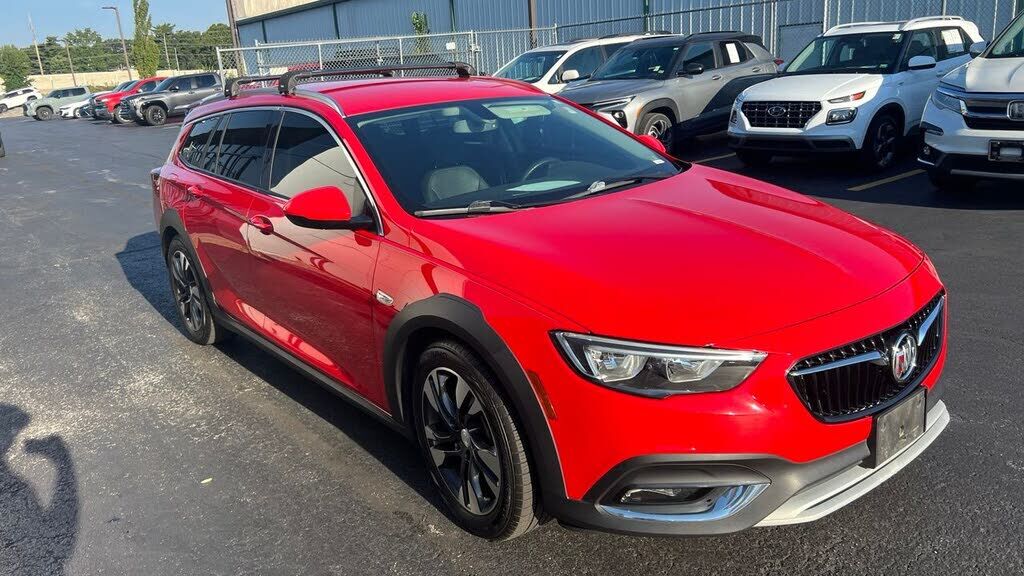 2018 BUICK Regal TourX