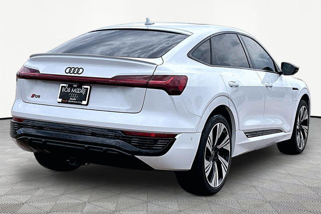 2024 Audi Q8