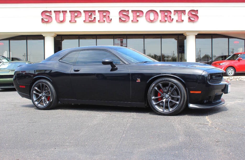 2020 DODGE Challenger