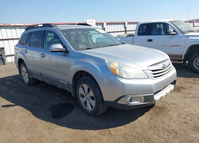 2012 SUBARU Outback