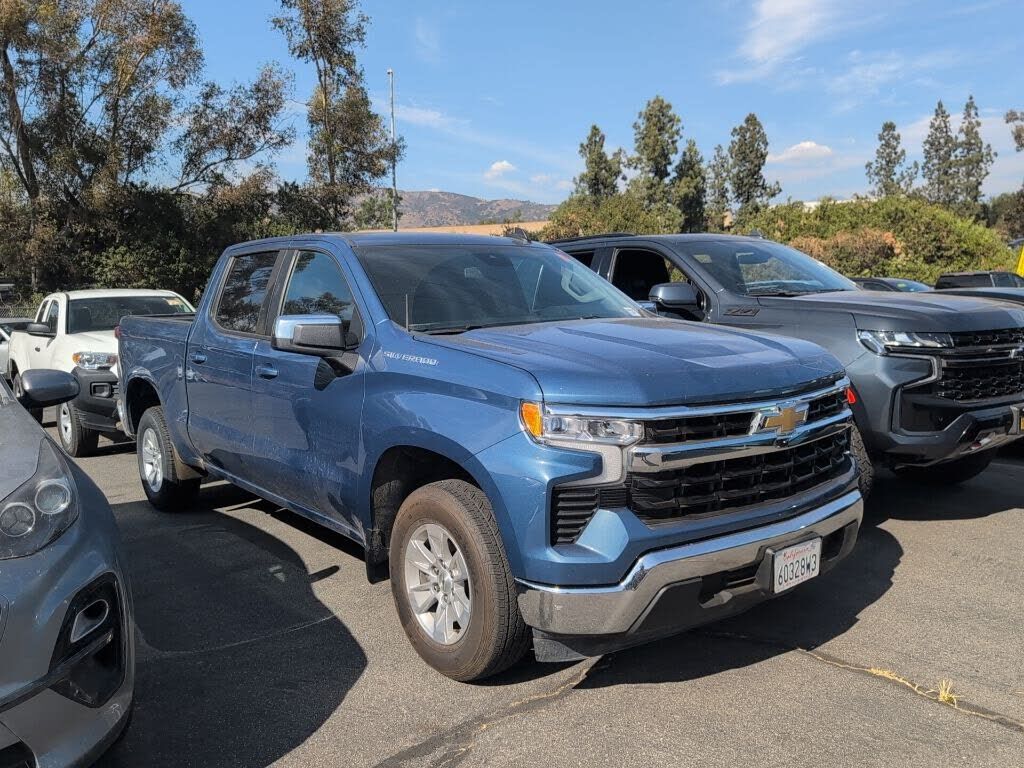 2024 CHEVROLET Silverado