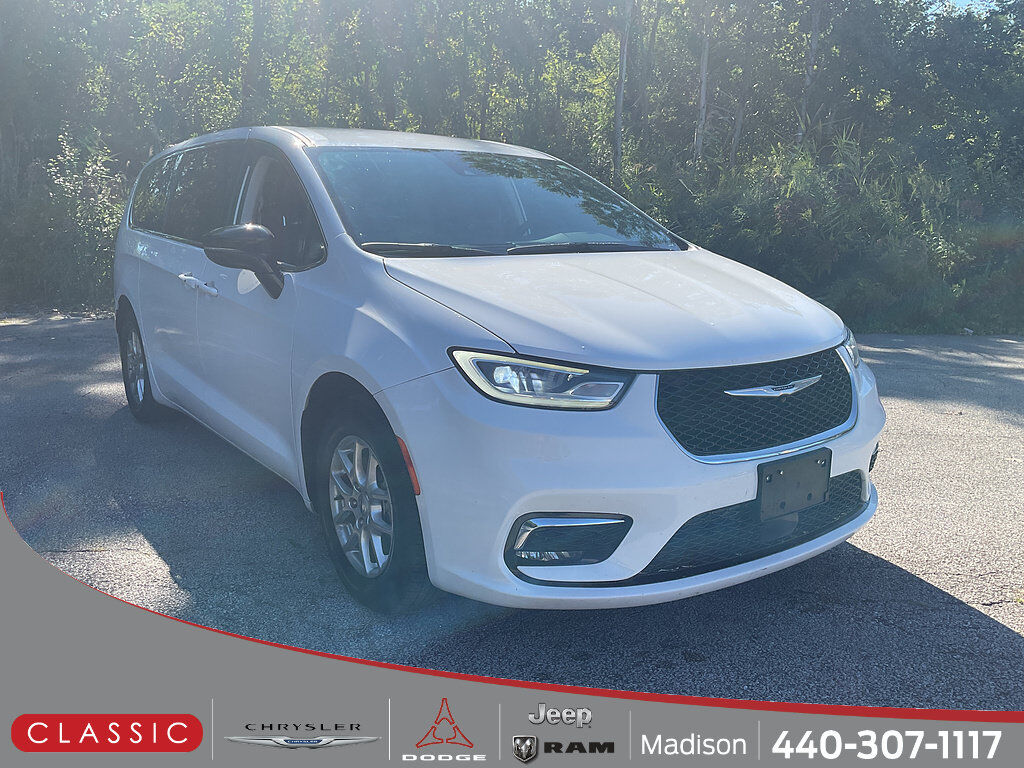 2024 CHRYSLER Pacifica
