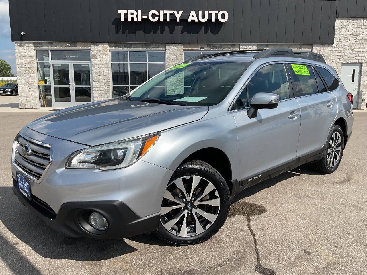 2016 SUBARU Outback
