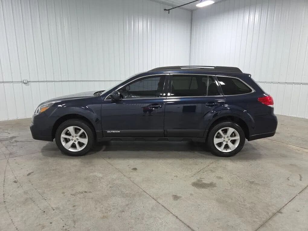 2014 SUBARU Outback