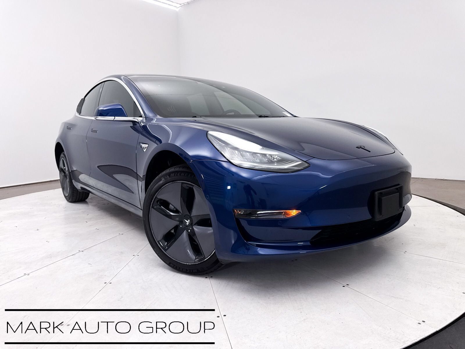2019 TESLA Model 3