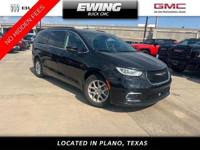 2022 CHRYSLER Pacifica