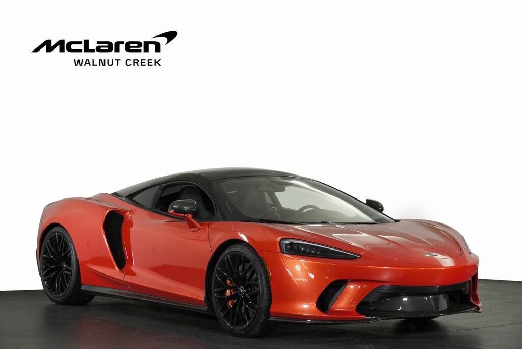 2023 MCLAREN GT