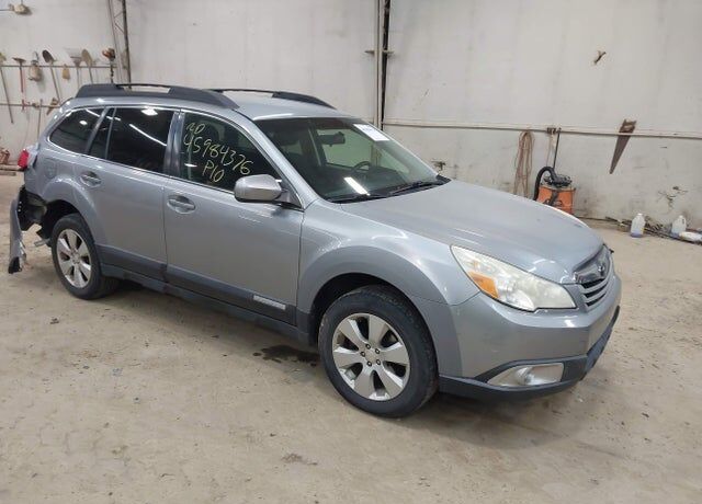 2010 SUBARU Outback