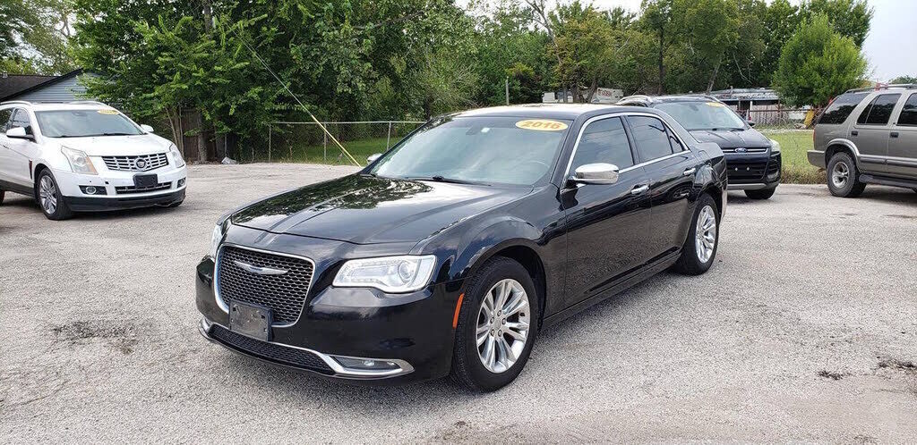 2016 CHRYSLER 300