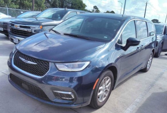 2023 CHRYSLER Pacifica