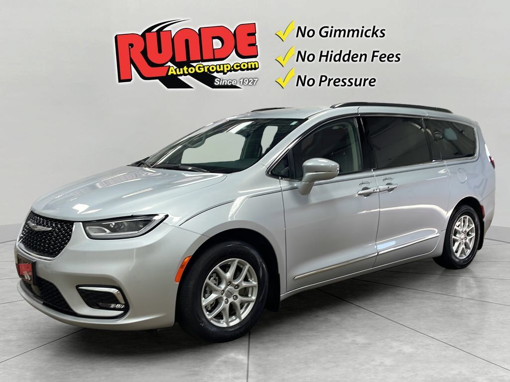 2022 CHRYSLER Pacifica