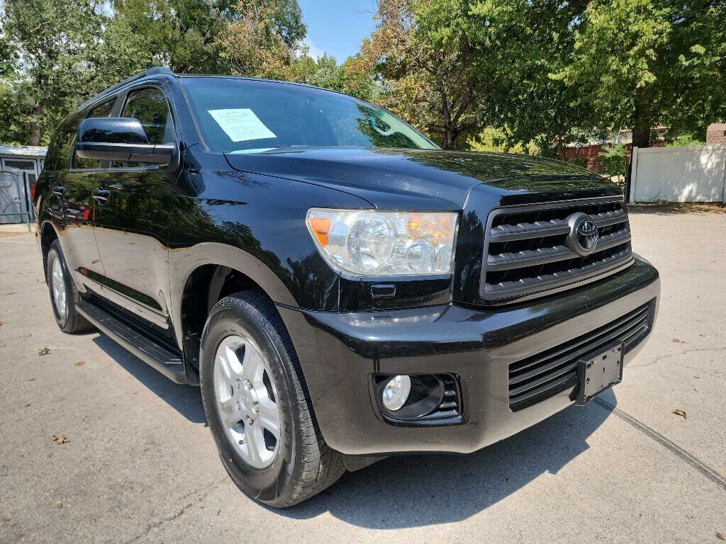 2013 TOYOTA Sequoia