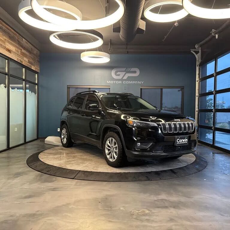 2022 JEEP Cherokee