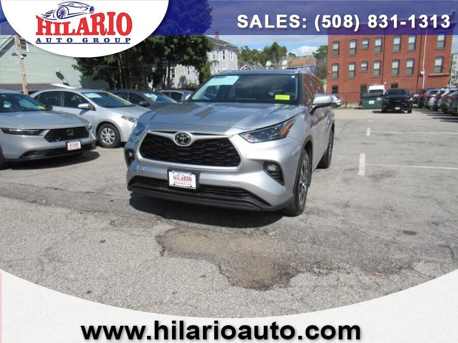 2022 TOYOTA Highlander