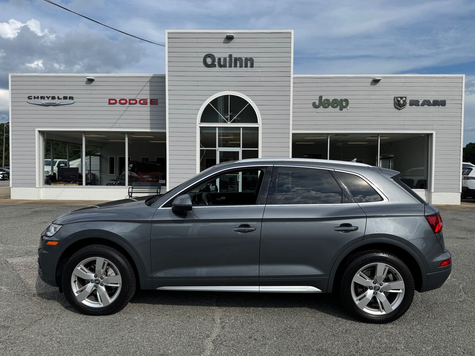 2018 AUDI Q5